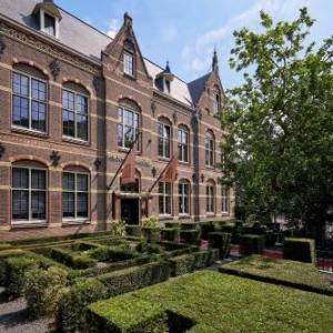 the College Hotel