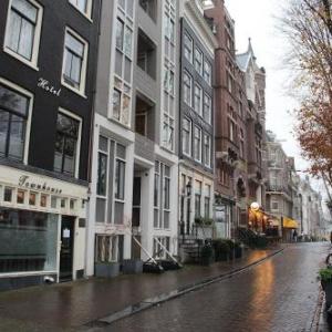 the townhouse Hotel