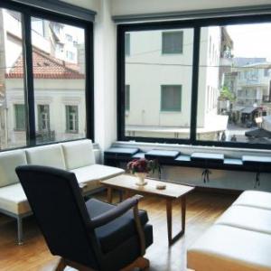 Artistic 2 bedroom apt in Athens centre! LA1