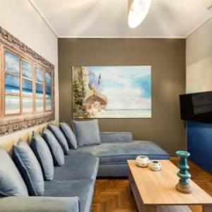 Afinestay at Acropolis