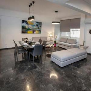 Unique Apartment close to Acropolis by GHH 