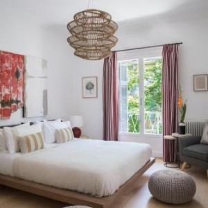 Virtue by Stylish Stays