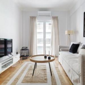 Urban 2BD Apartment in Koukaki by UPSTREET