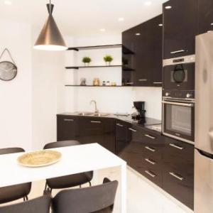 Luxurious Apartment in Athens Downtown