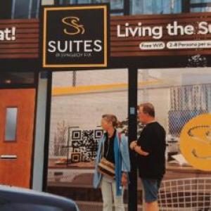 SUITES@SYNGROU-FIX