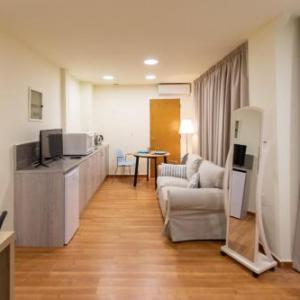 Athens Kyniska Studio