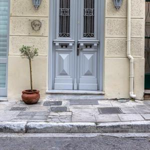 Kyria Boutique House