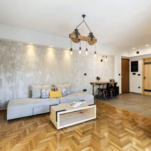 Atmospheric Apartment near Acropolis by Cloudkeys 