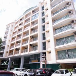 Golden Pearl Hotel