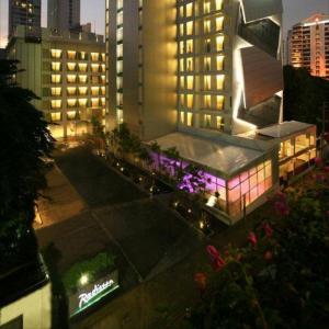 Radisson Suites Bangkok Sukhumvit