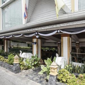 Royal Ivory Sukhumvit Nana by Compass Hospitality