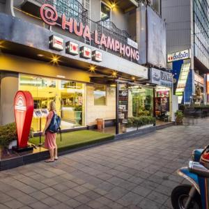 At Hua Lamphong Hotel