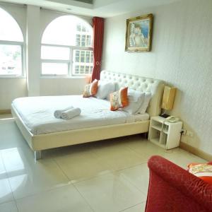 OYO 102 Diamond Residence Silom