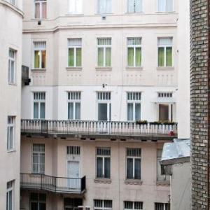 Elisabeth Apartment on Váci Street