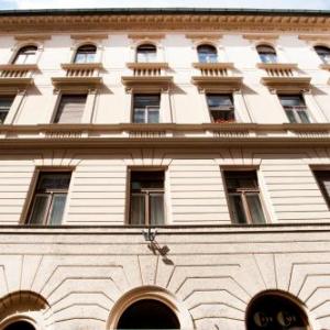 Liana-Luxury And Central Flat