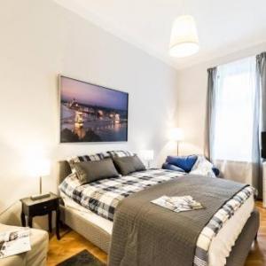 Perfectly located renewed and cozy apartment