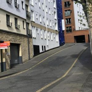 Alba Apartments- Gentle's Entry