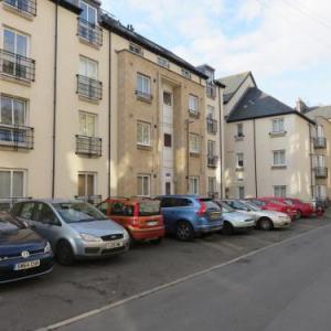 Waverley Park Apartment