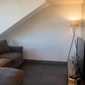 Modern 3 Bedroom Edinburgh Penthouse