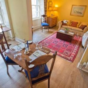 1 Bedroom Thistle Street Apartment