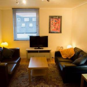 Welcoming and Homely 2 Bed in Central Location
