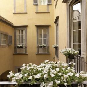 Al Palazzo del marchese di Camugliano Residenza dEpoca