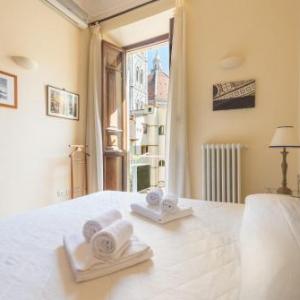 CHARmING 2BED APARtmENt overlooking DUOmO Florence 