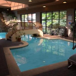 Zoders Inn and Suites