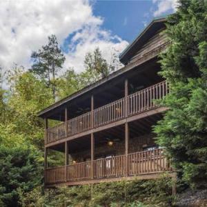 Bears Corner 3 Bedrooms WiFi Pool table Hot tub WiFi Sleeps 10 Gatlinburg Tennessee