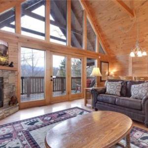 Above the Clouds 4 Bedrooms Pool Access Private Gaming Sleeps 16