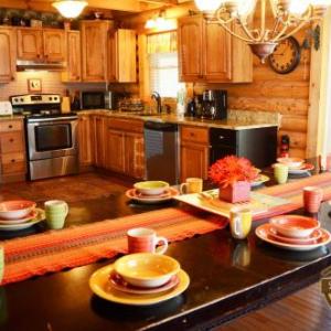 8 Bears Lodge Gatlinburg