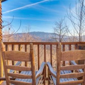 mountain Splendor 1 Bedroom Grill Hot tub Fireplace Sleeps 2 Tennessee
