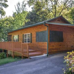 A Garden Blessing 1 Bedroom Hot tub Fireplace Grill WiFi Sleeps 4 Tennessee