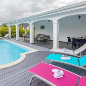 Villa les mineurs  Superbe Villa avec Piscine et Jardin
