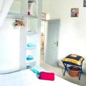Maison de 2 chambres avec vue sur la mer jacuzzi et jardin clos a Petit Canal a 8 km de la plage