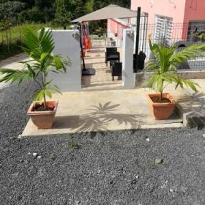 Maison d'une chambre avec piscine partagee terrasse amenagee et wifi a Petit Bourg