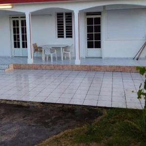 Maison de 2 chambres avec jardin clos et wifi a Les Mangles a 8 km de la plage