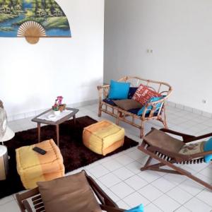 Appartement de 2 chambres avec vue sur la mer et jardin clos a Le Moule a 1 km de la plage Guadeloupe