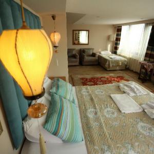 Tashkonak Studio Suites 
