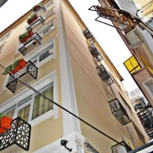 Alyon Hotel taksim Istanbul 