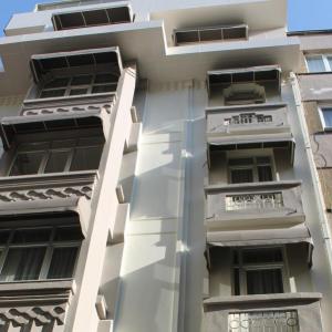 Comfort Beige Hotel 