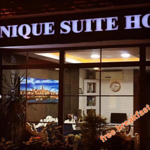 Unique Suite Hotel 