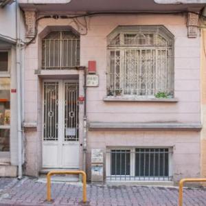 Garden Eden Central 1 Bed Apartment