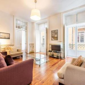 mod Luxe 2BR apt near Cais das Colunas   professionally managed