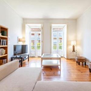 Bright Family Home with Private Rooftop terrace in Alcantara Lisbon