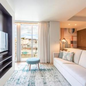 Midcentury Studio with Balcony in Santos 401