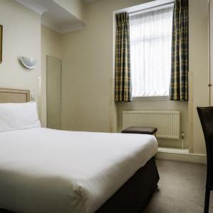 Hotel Henry VIII London