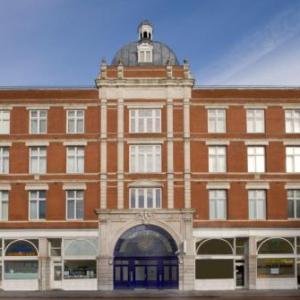 marlin Apartments Commercial Road   Limehouse 