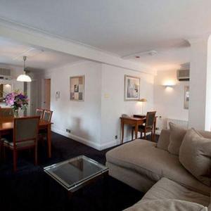 Basil Street Apartments 