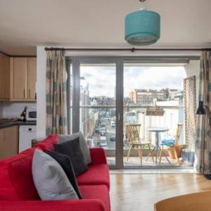 Victoria/Pimlico Home by GuestReady